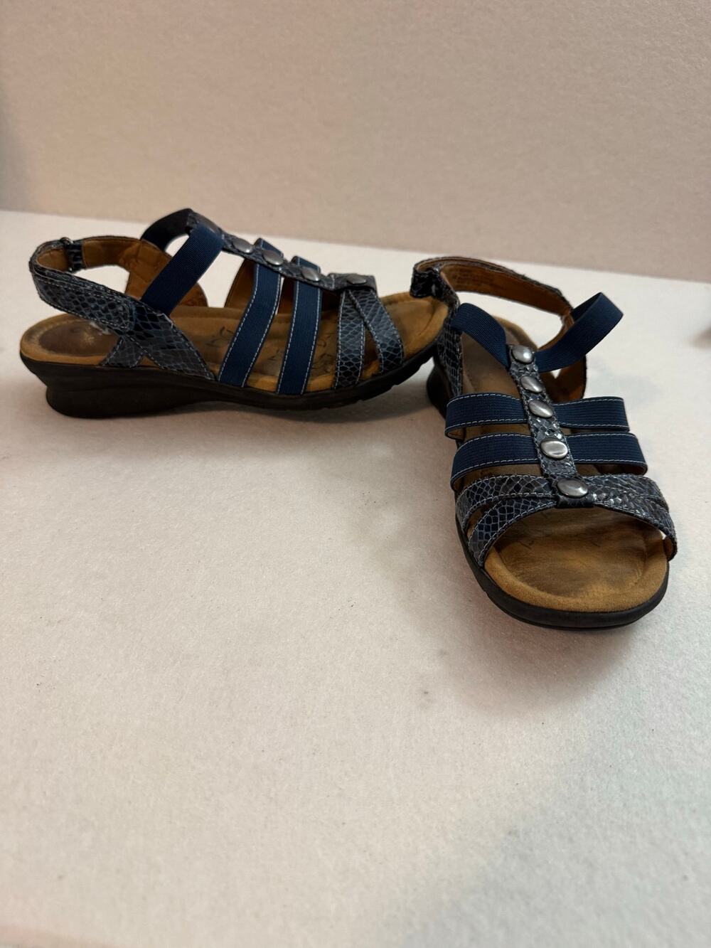 Comfortiva Kalista Strappy Sandal Blue Snake Print Flexible Strap 6M
